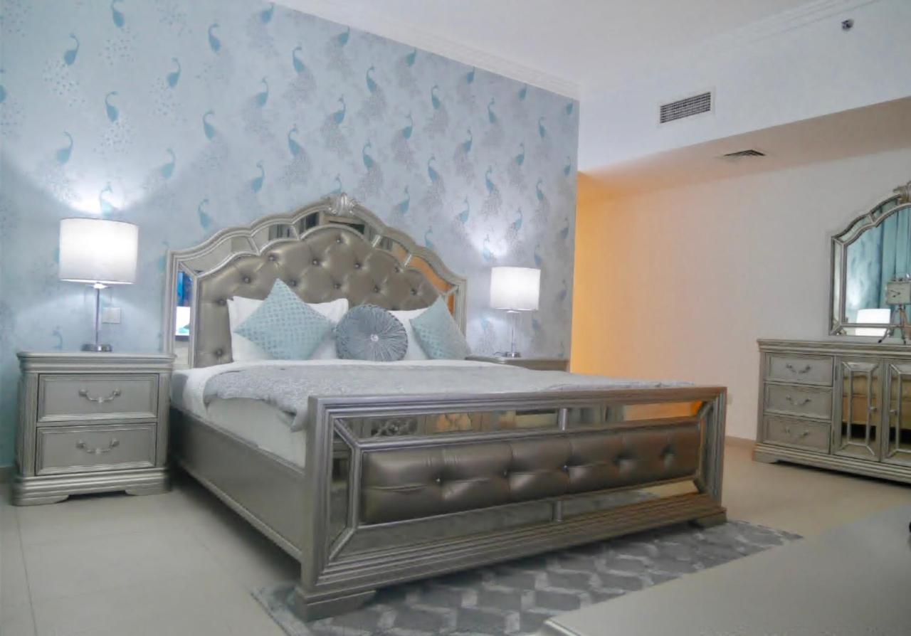 Stunning 5* 4br-oceanfront-apartment Dubai