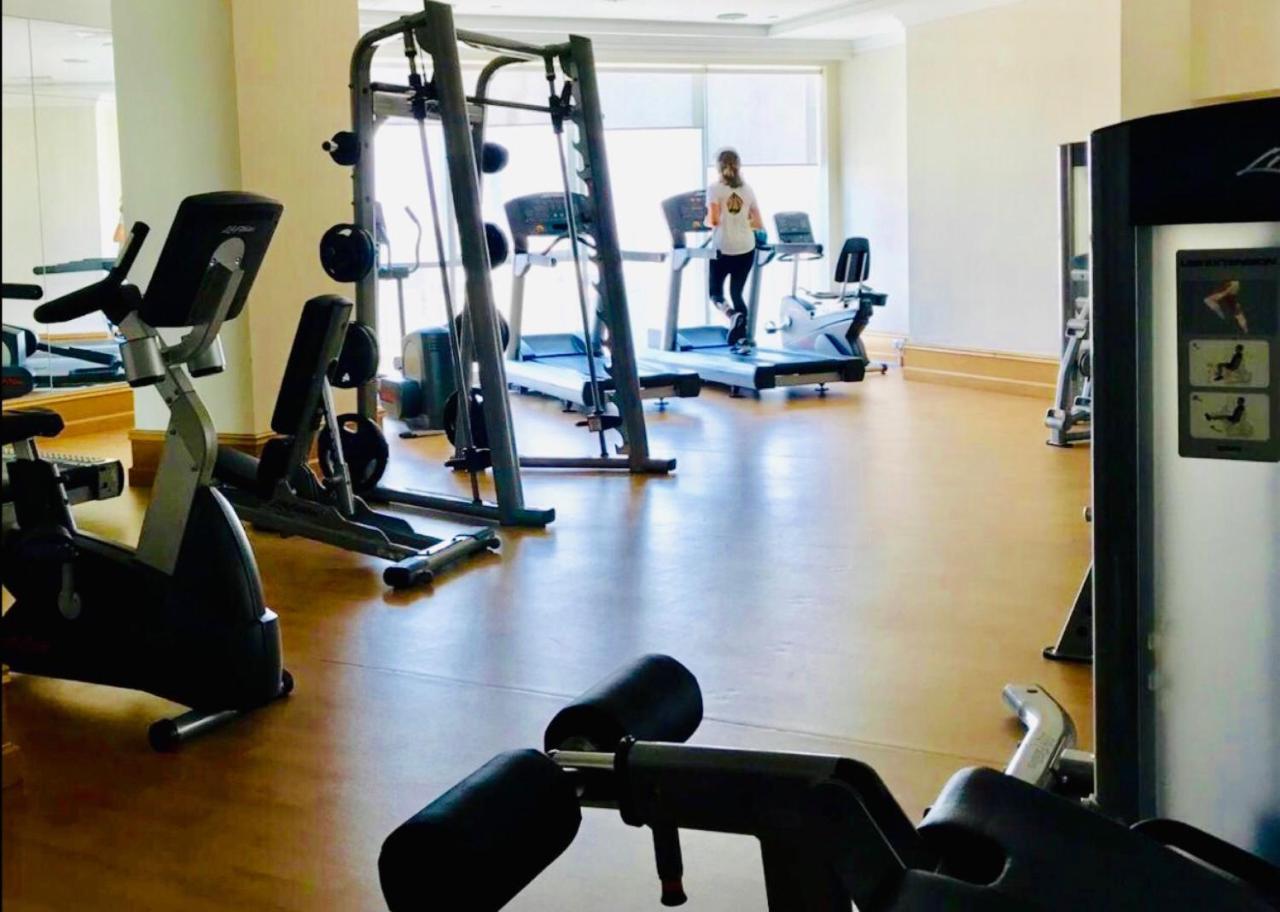 Stunning 5* 4br-oceanfront-apartment * Dubai