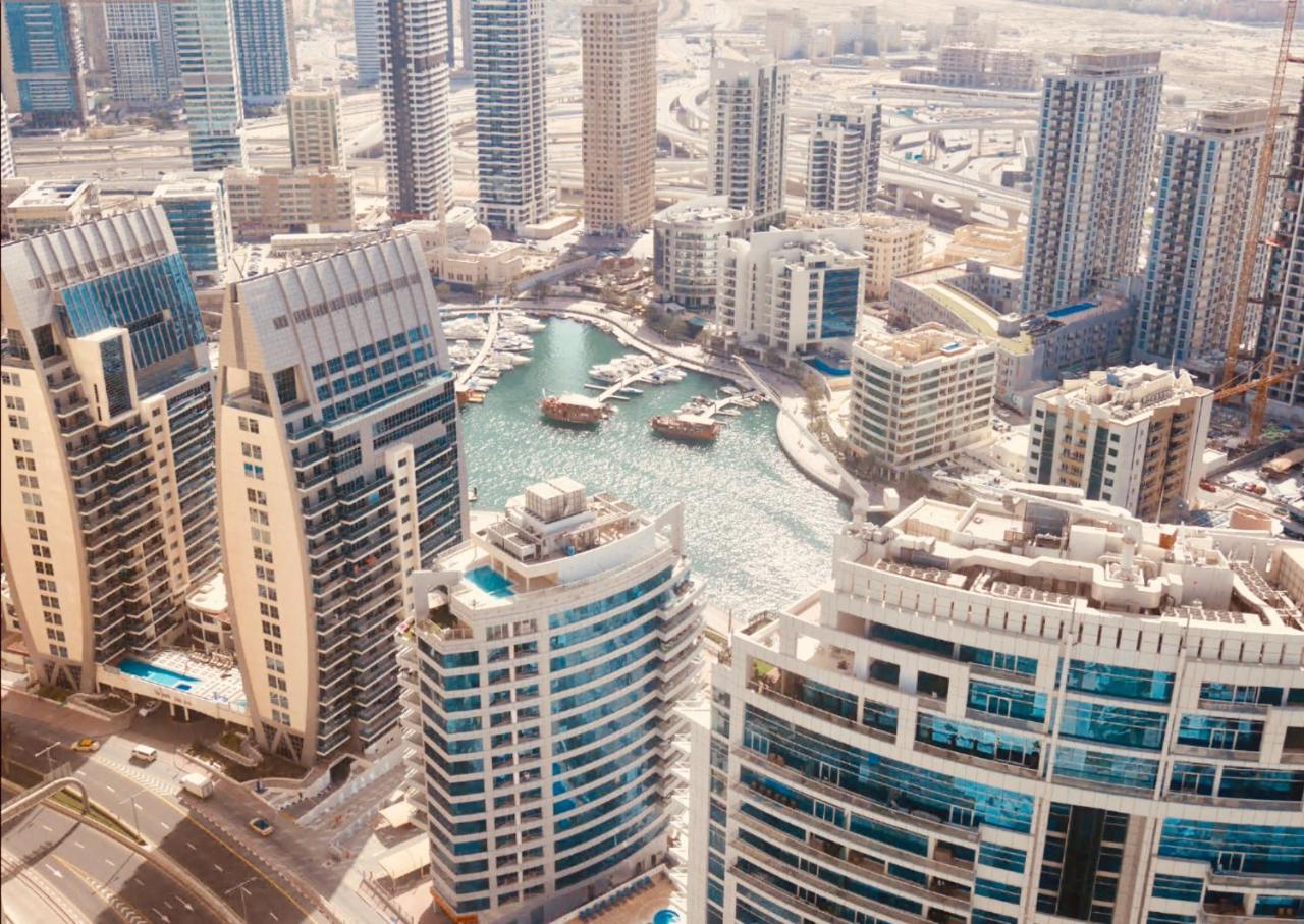 Stunning 5* 4br-oceanfront-apartment * Dubai