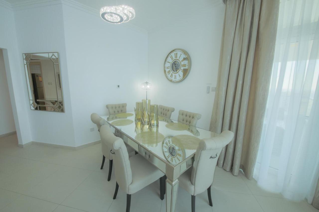Apartment Stunning 5* 4br-oceanfront-apartment *