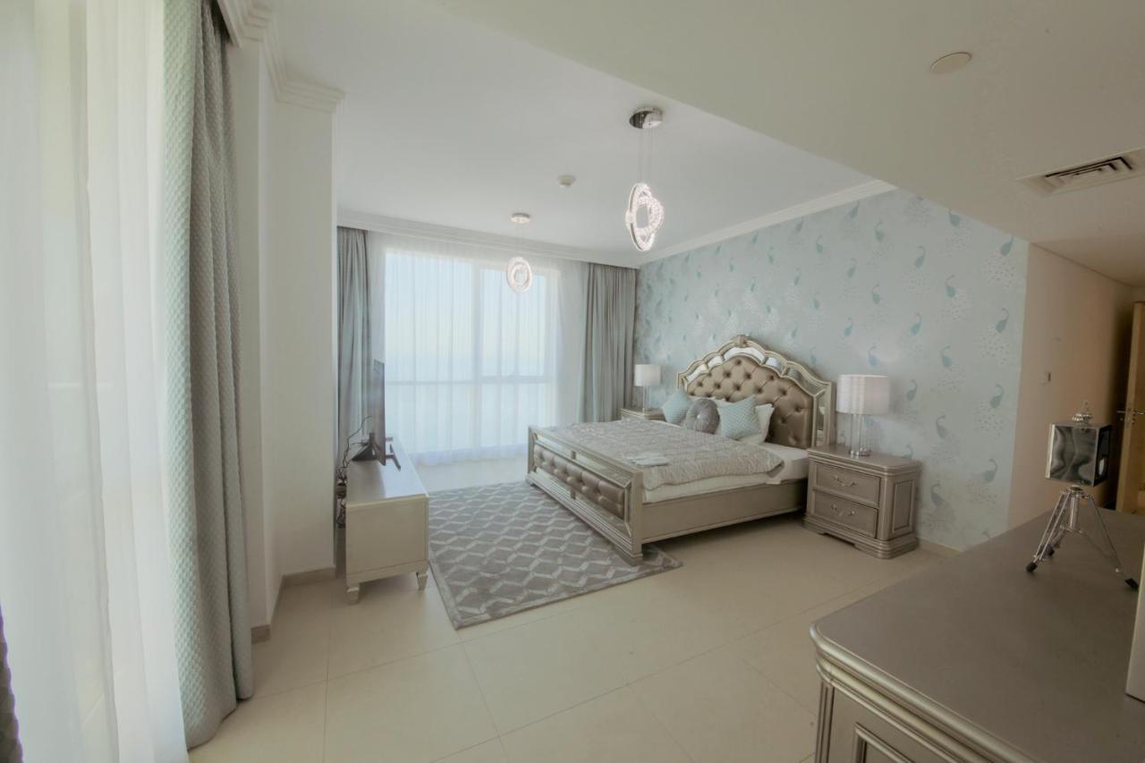 Apartment Stunning 5* 4br-oceanfront-apartment *