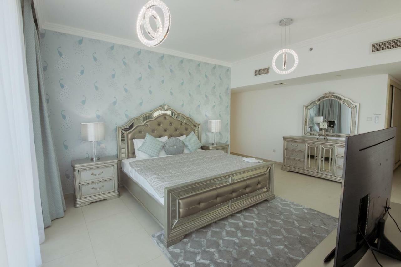 Stunning 5* 4br-oceanfront-apartment * Dubai